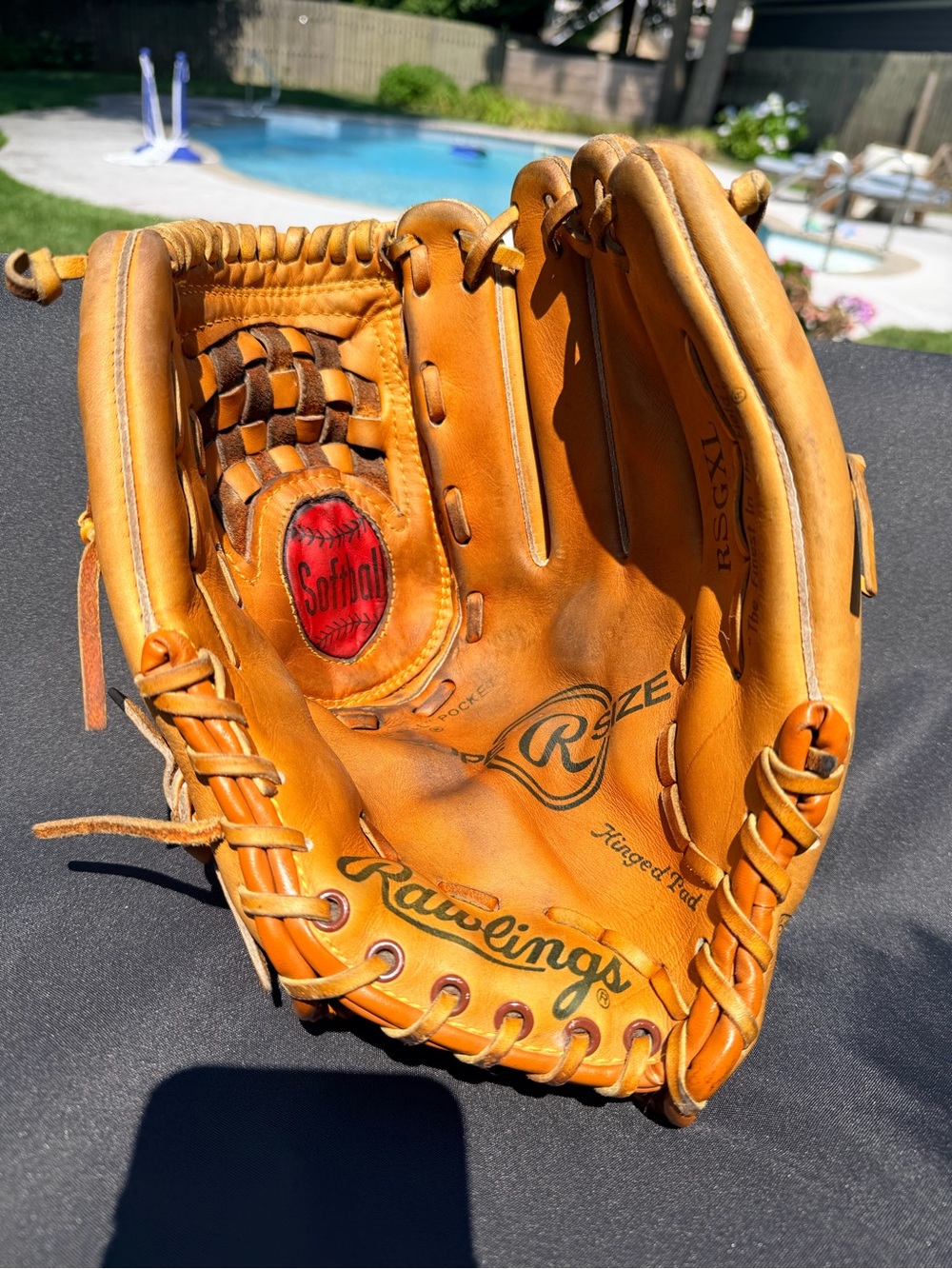 Rawlings Tan Leather RSGXL Baseball Glove with Classic Logo
